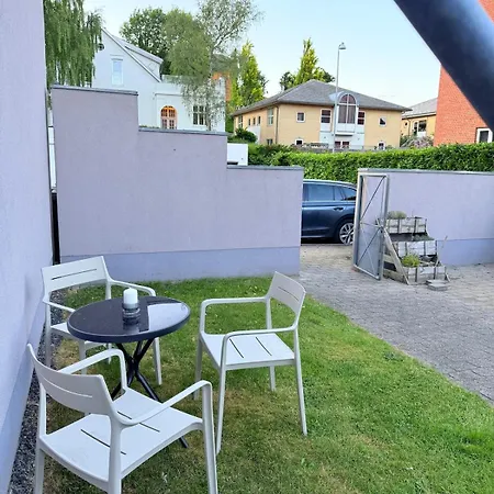 Cozy Pearl In Centre *